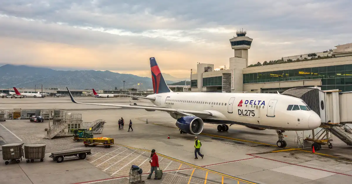 Delta Flight DL275 Diverted LAX Full Details