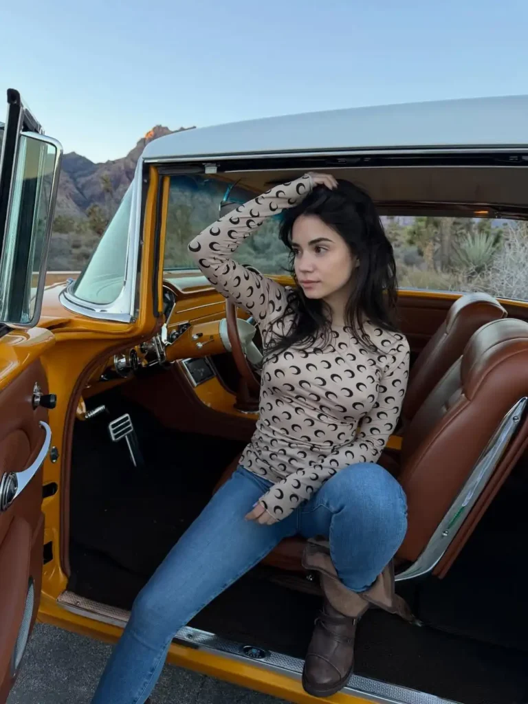 Jameliz Benitez Smith Vintage Car